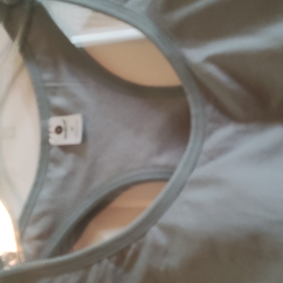 Velocity Women's Training Sports Bra Gym Wear, Active Wear, Athletic Wear. - Picture 2 of 6